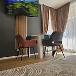 Апартамент Sea Garden Luxury