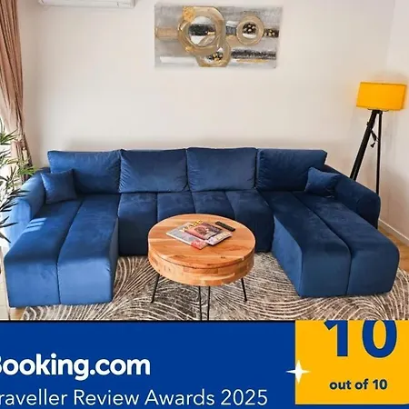 Sea Garden Luxury Apartment